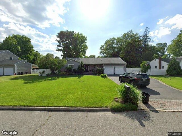 House image located at Smithtown, NY 11787