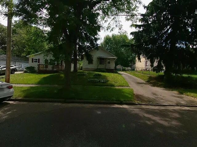 House image located at Akron, OH 44314