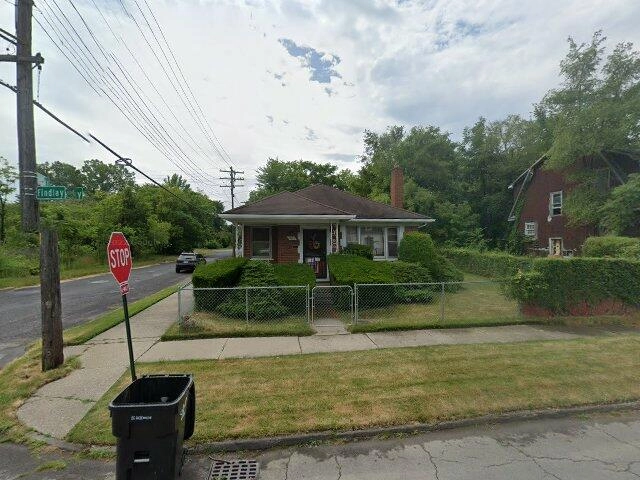 House image located at Detroit, MI 48205