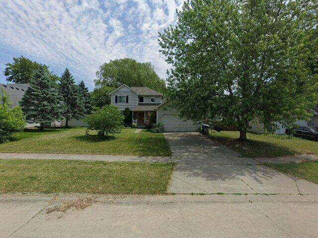 House image located at Waterford, MI 48328