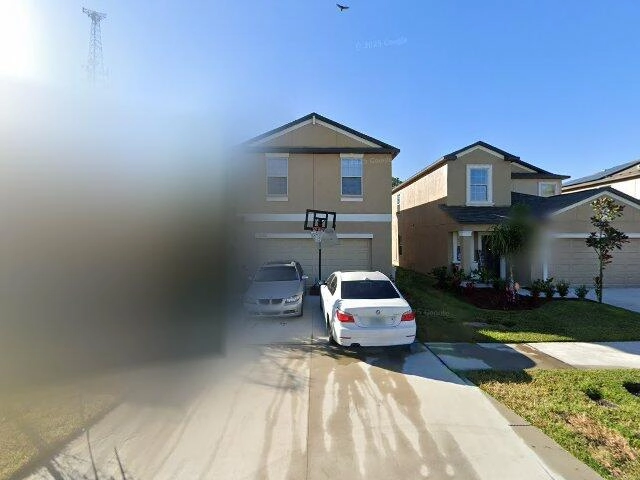 House image located at Wimauma, FL 33598