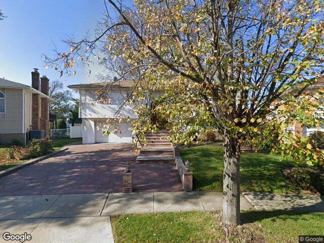 House image located at Oceanside, NY 11572