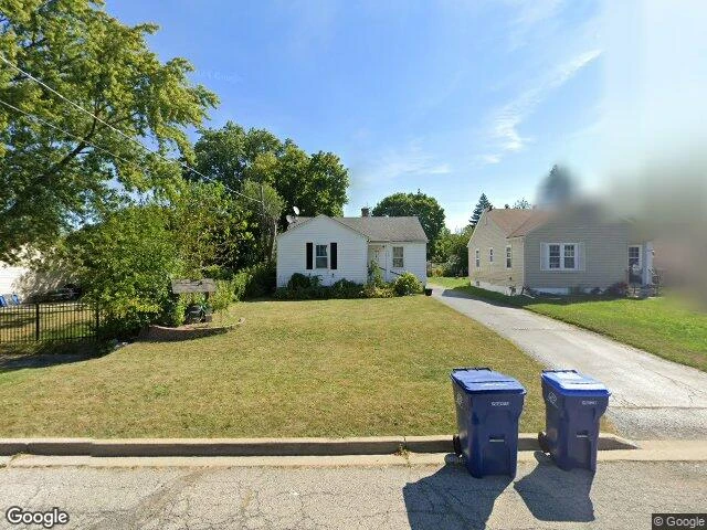 House image located at Waukegan, IL 60085