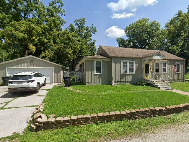 House image located at Rock Island, IL 61201