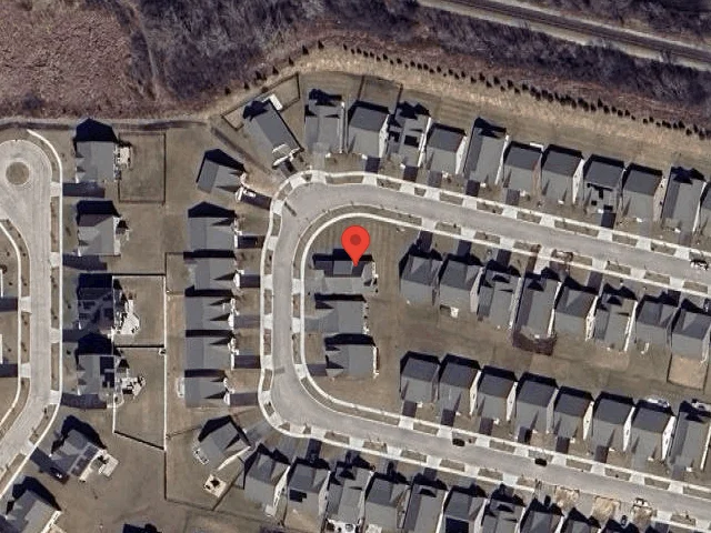 House image located at Elgin, IL 60124