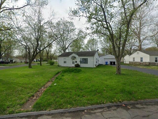 House image located at Florissant, MO 63031