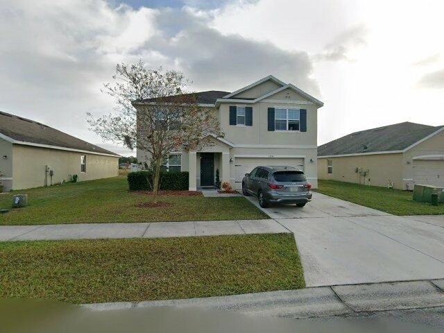 House image located at Zephyrhills, FL 33541