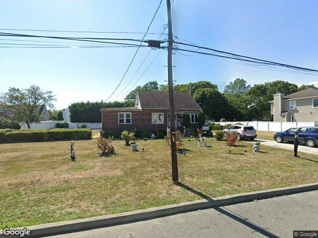House image located at Lindenhurst, NY 11757