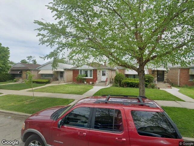 House image located at Chicago, IL 60639