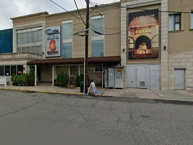 House image located at Palisades Park, NJ 07650