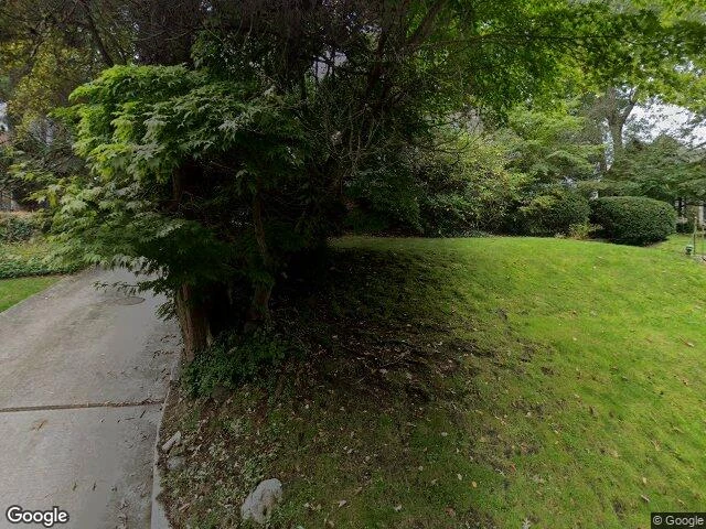 House image located at Great Neck, NY 11021