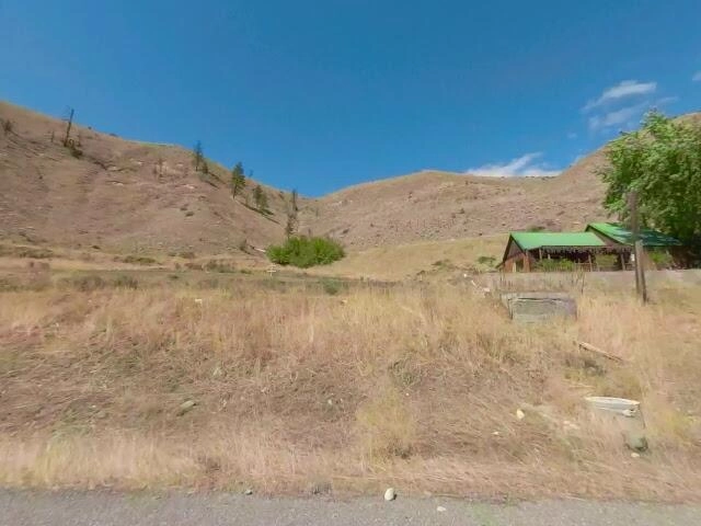 House image located at Pateros, WA 98846