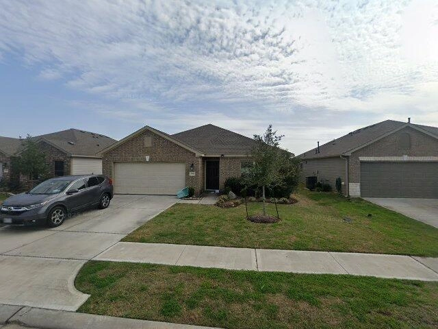 House image located at Alvin, TX 77511