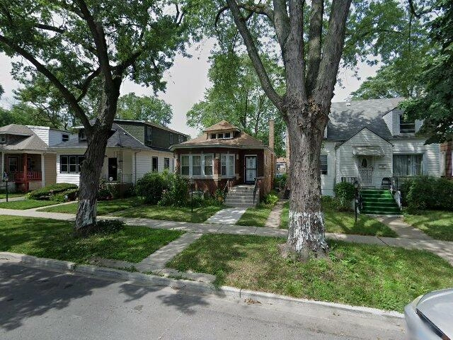 House image located at Chicago, IL 60628
