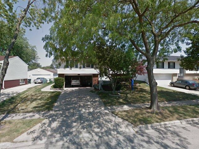 House image located at Streamwood, IL 60107