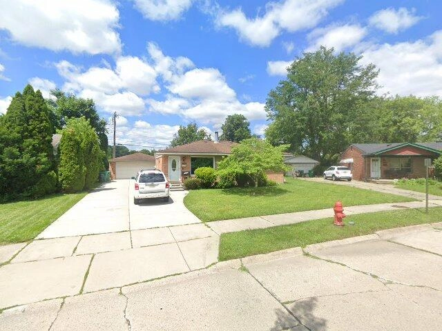 House image located at Garden City, MI 48135