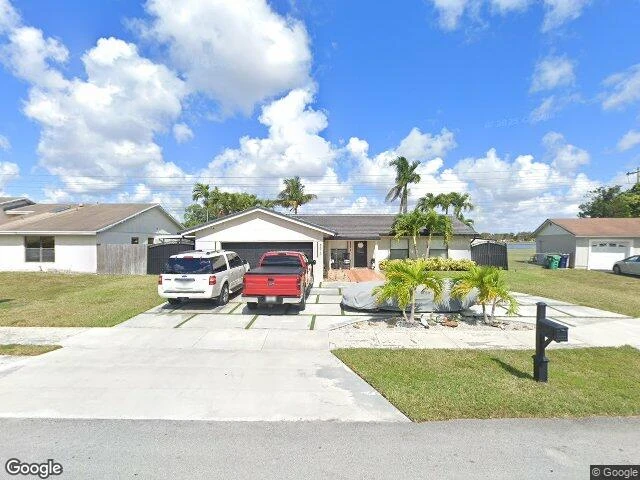 House image located at Miami, FL 33183