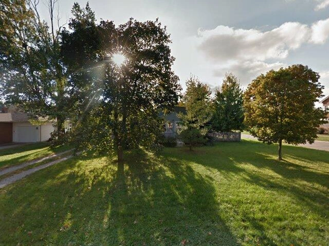 House image located at Rockwood, MI 48173