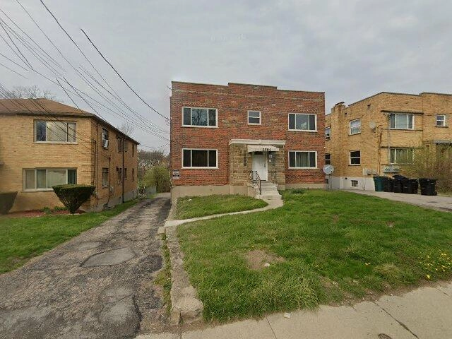 House image located at Cincinnati, OH 45211