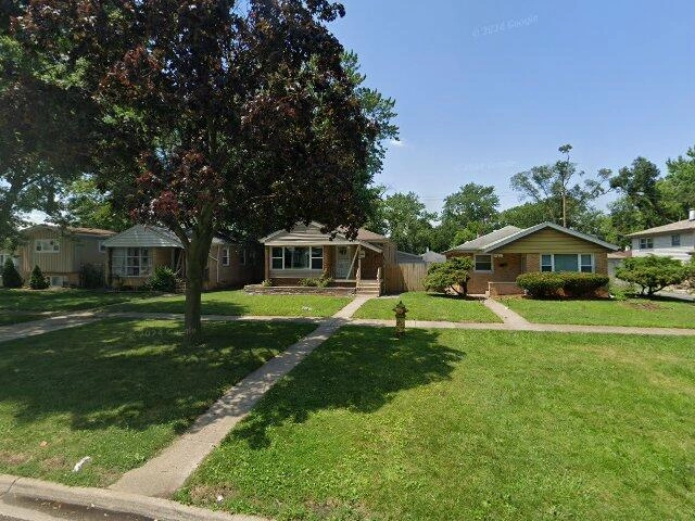 House image located at Dolton, IL 60419