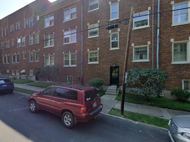 House image located at Louisville, KY 40205