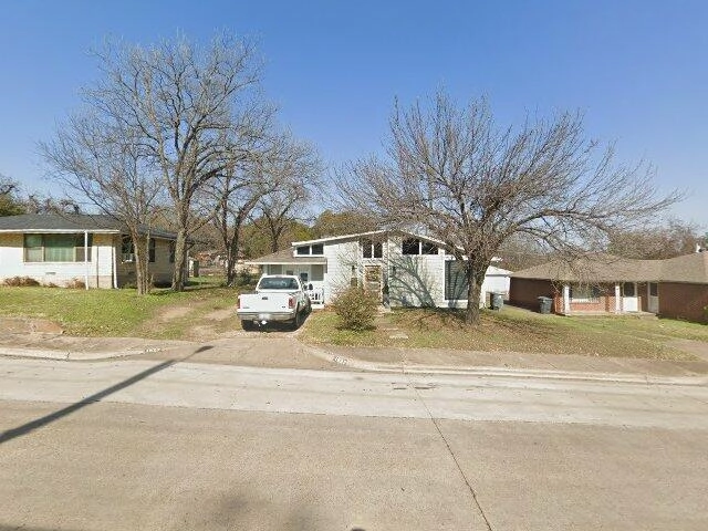 House image located at Dallas, TX 75203