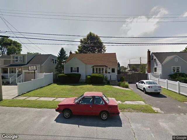 House image located at West Babylon, NY 11704