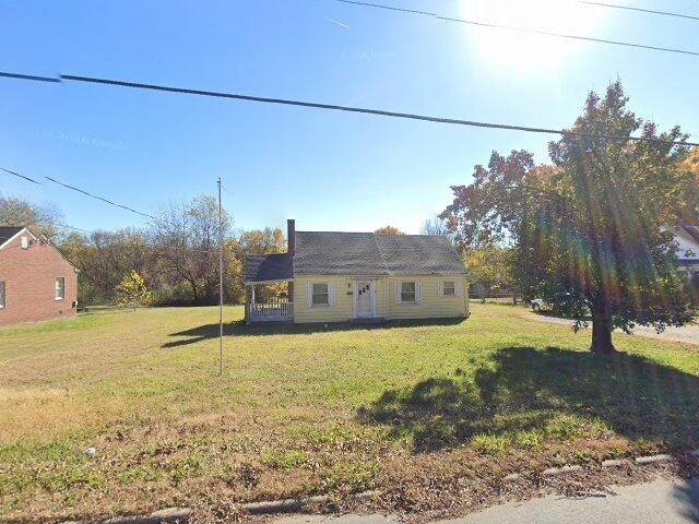 House image located at Eden, NC 27288