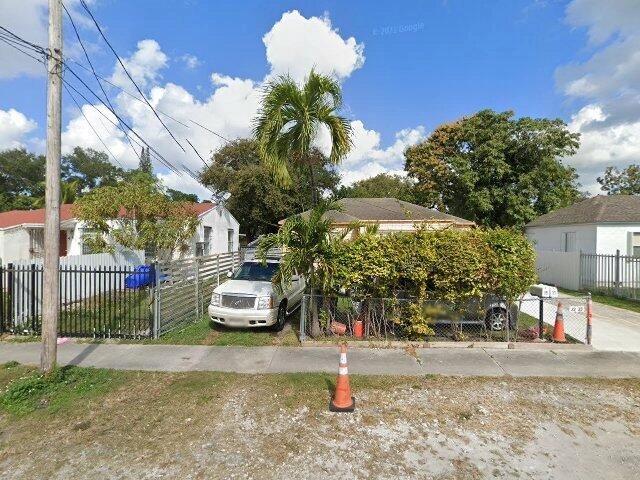 House image located at Miami, FL 33127