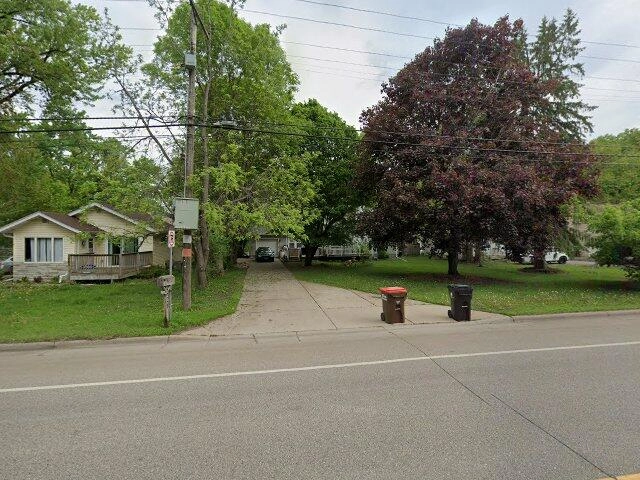 House image located at Saint Paul, MN 55109