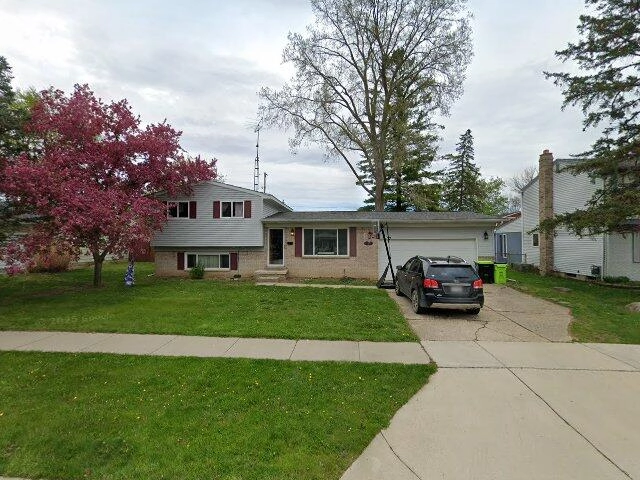 House image located at Swartz Creek, MI 48473