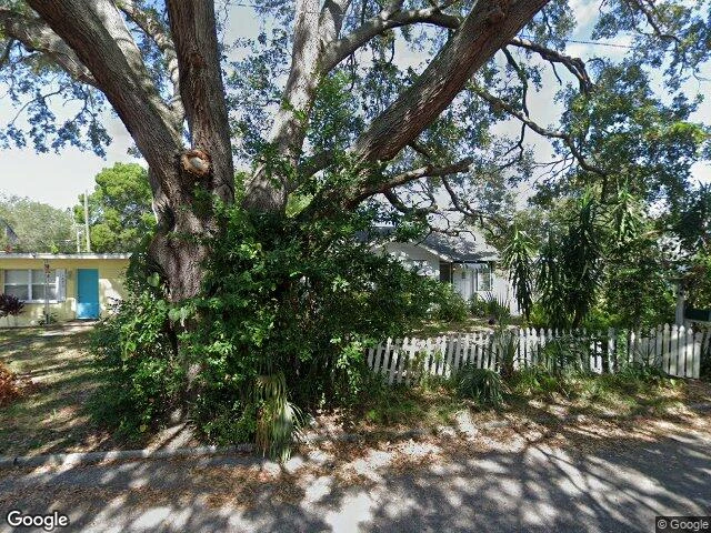 House image located at Saint Petersburg, FL 33713