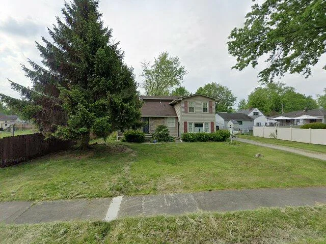House image located at Warren, OH 44485