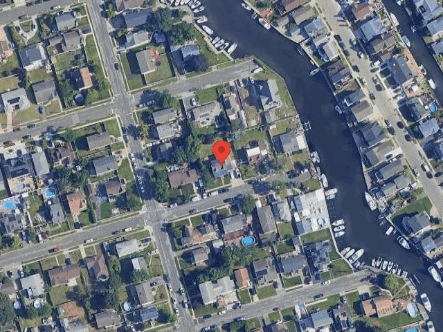 House image located at Lindenhurst, NY 11757