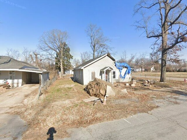 House image located at Sikeston, MO 63801