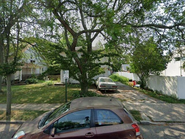 House image located at Farmingdale, NY 11735