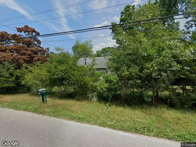 House image located at Mastic Beach, NY 11951