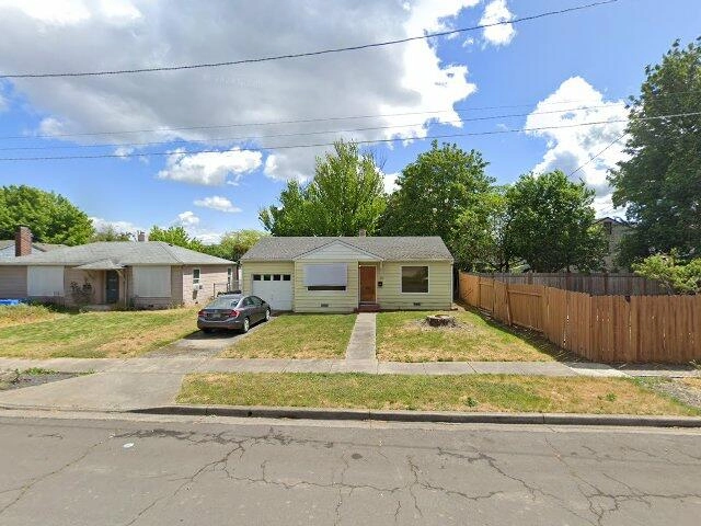 House image located at Medford, OR 97501