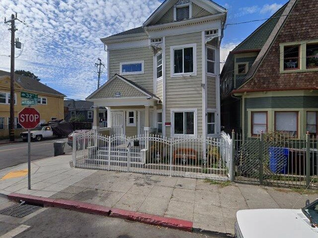 House image located at Emeryville, CA 94608