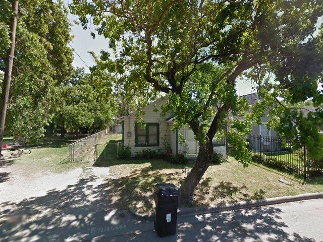 House image located at Houston, TX 77022