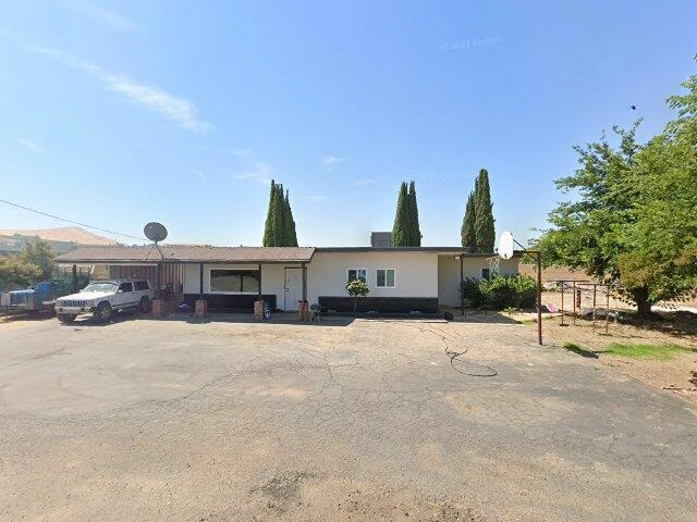 House image located at Lindsay, CA 93247