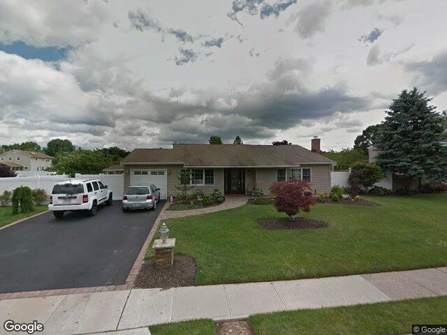 House image located at Bohemia, NY 11716