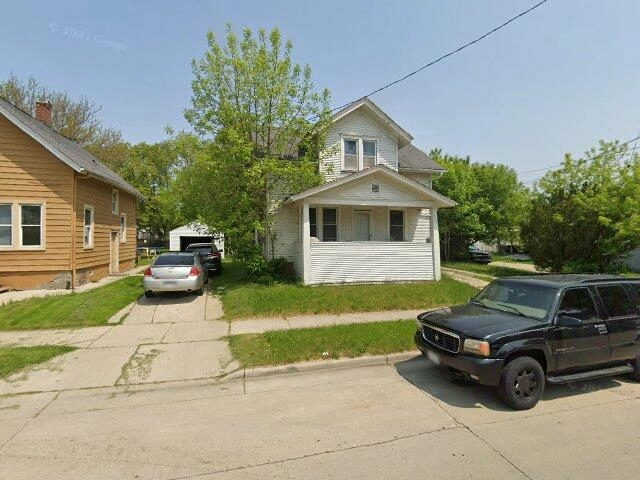 House image located at Racine, WI 53404