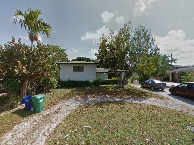 House image located at Miami, FL 33179