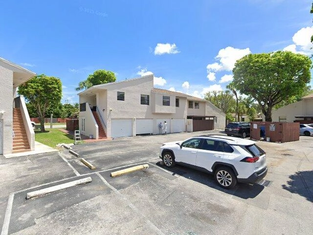 House image located at Miami, FL 33183