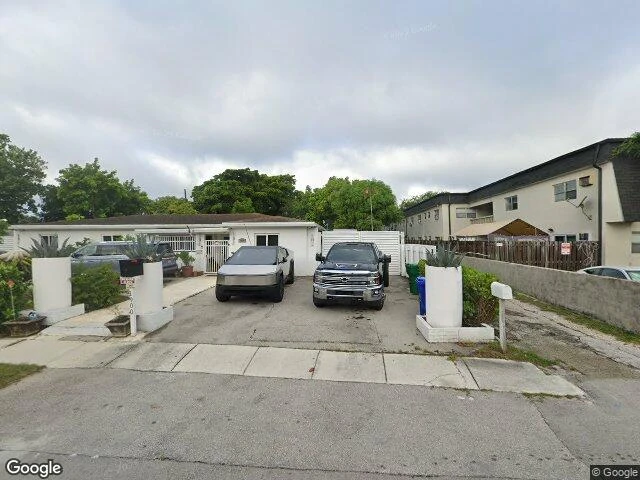 House image located at Hollywood, FL 33023