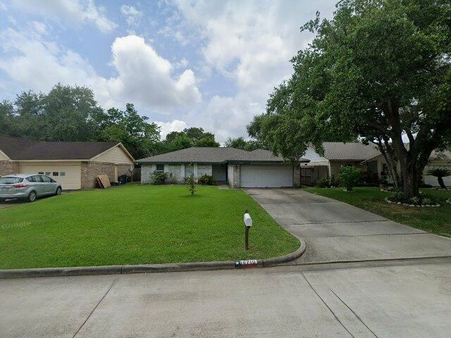 House image located at Friendswood, TX 77546