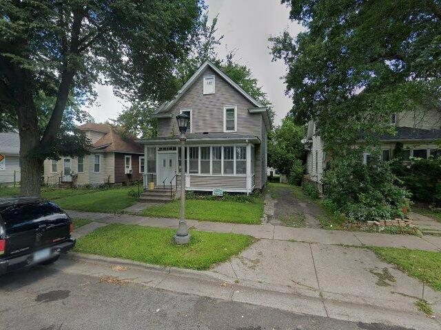 House image located at Saint Paul, MN 55104