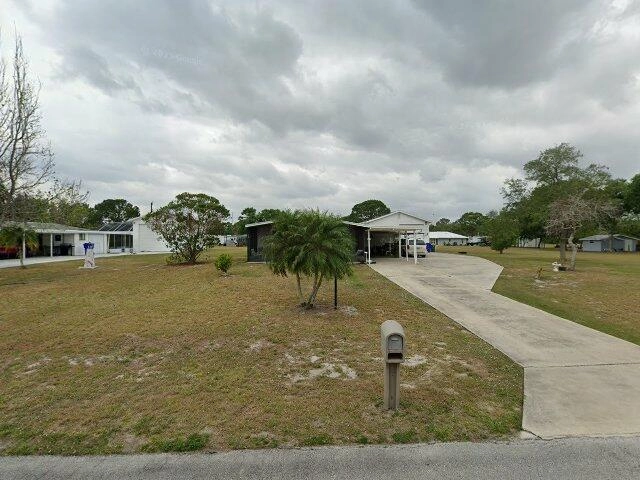 House image located at Sebring, FL 33876