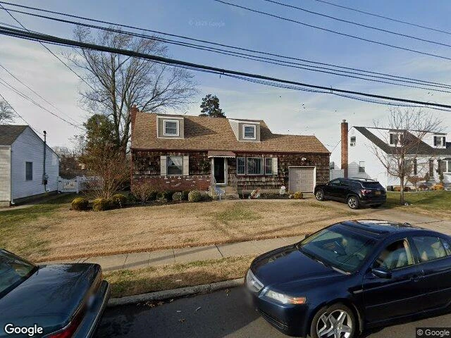 House image located at Farmingdale, NY 11735